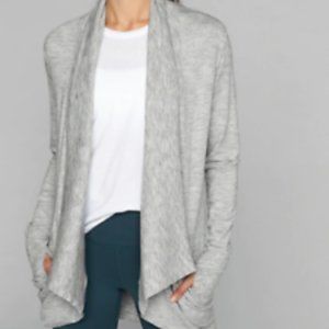 Athleta Pranayama Wrap - Women’s Sweater with Pockets - XL - Cardigan